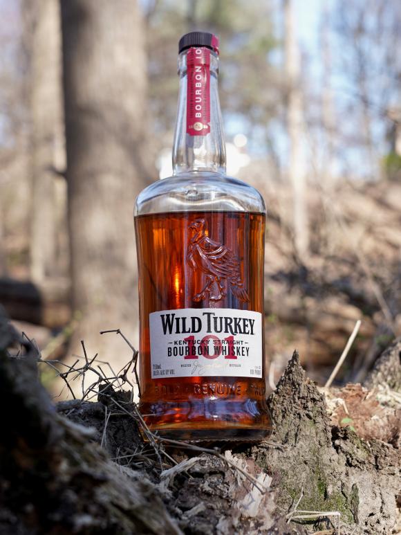 Wild turkey 101 bourbon review header