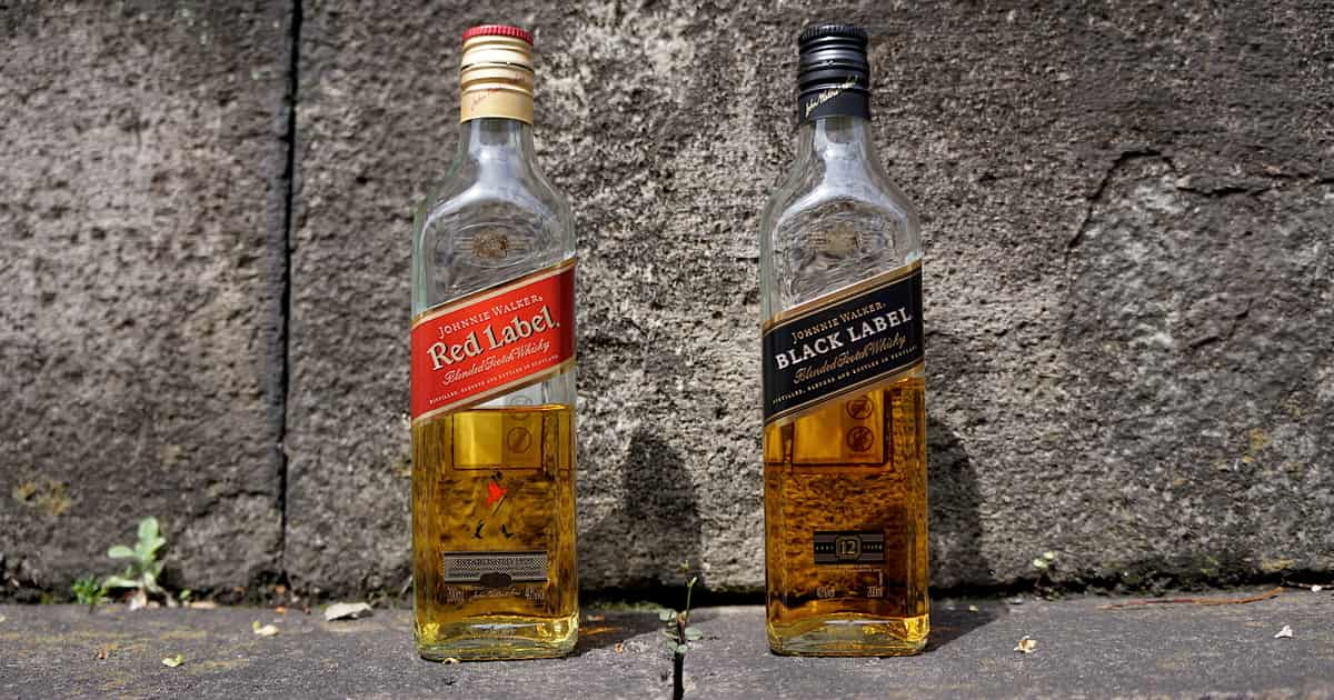 Johnnie Walker Red Vs Black [Comparison] The Whiskey Shelf