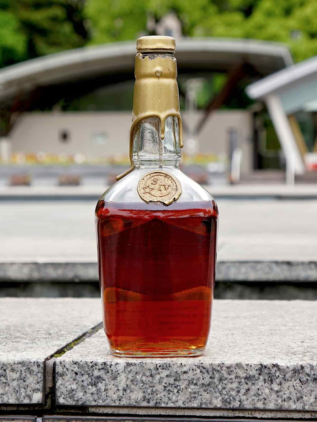 1986 Maker’s Mark Gold review featured