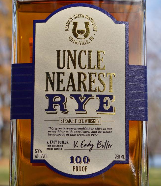 uncle nearest straight rye review front